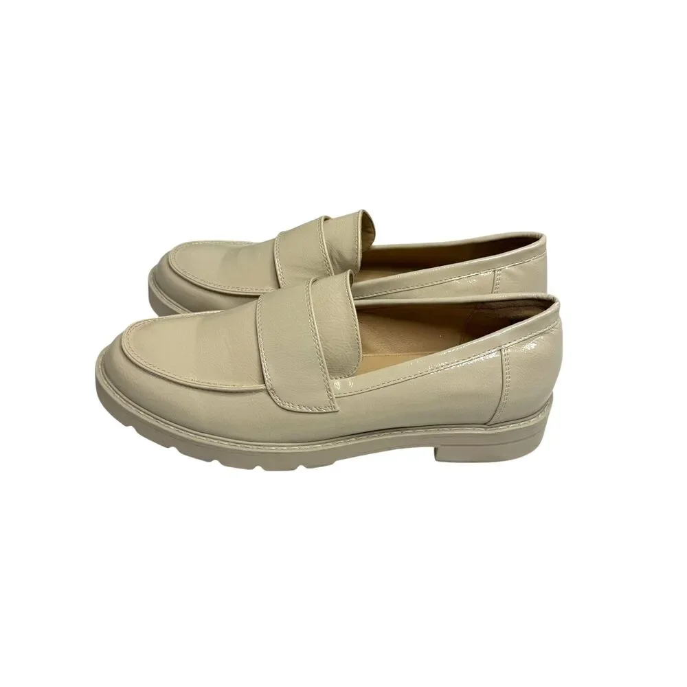 New York & Co Halle Lug Sole Loafer Shoe Faux Patent Leather Women Beige 10 NWOT